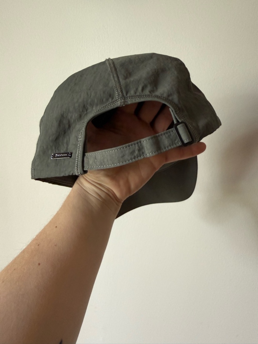 Lululemon Green Technical Baseball Cap Lightweight Athletic Hat Minimalist OS - Picture 2 of 4